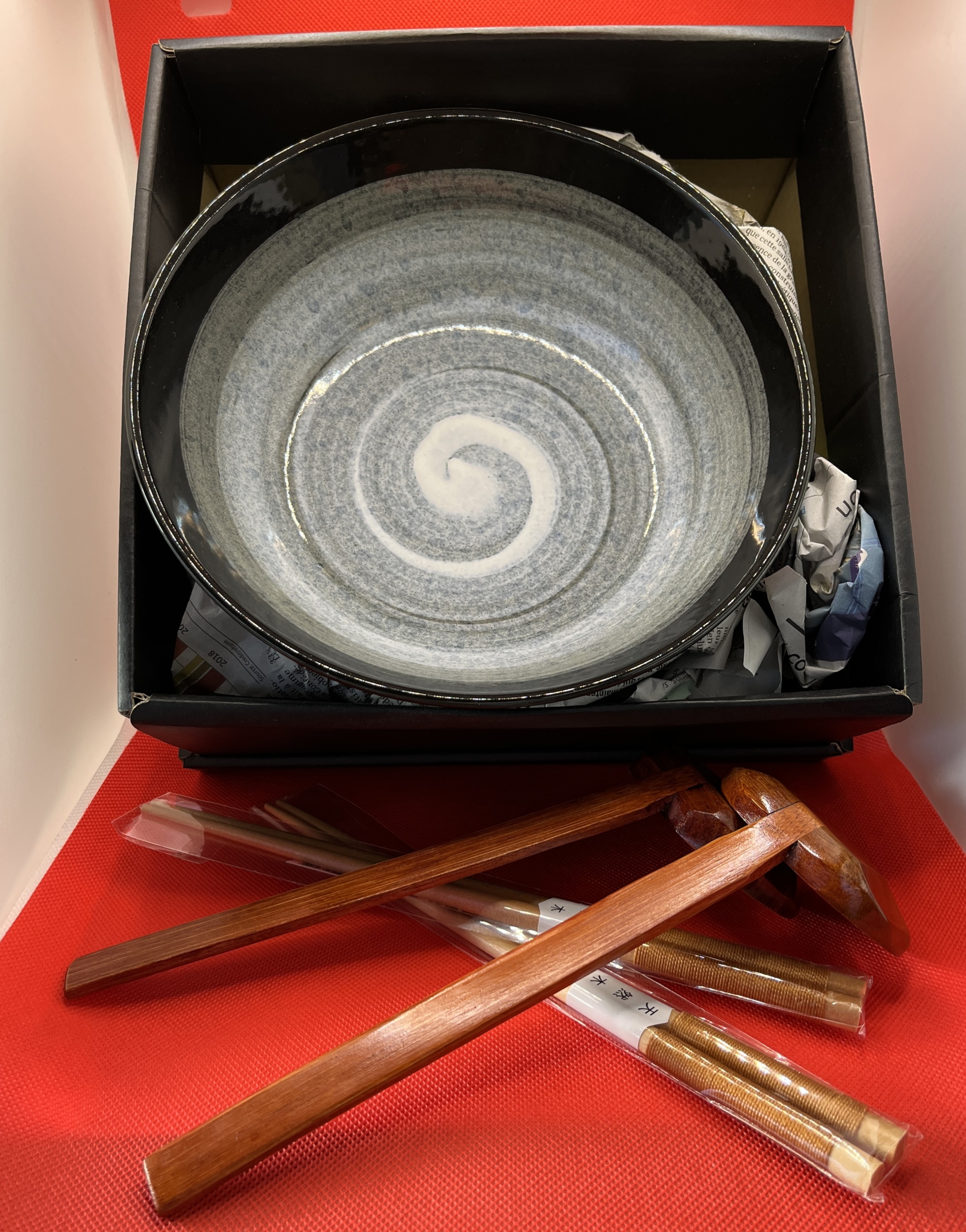 Zen Schale mit Essstäbchen aus Holz